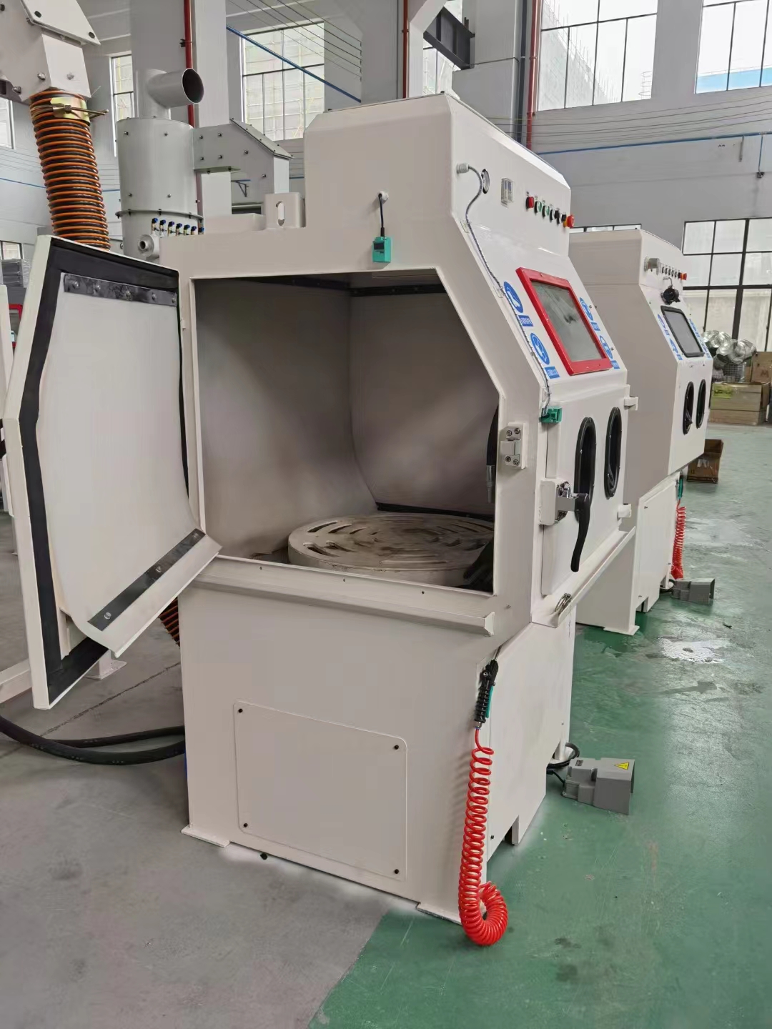 九龙坡移动式抛丸机的工作原理?