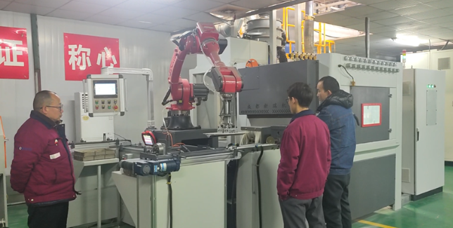 九龙坡喷砂机在模具清理中的专业应用